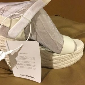 WHITE  WEDGES, ALL LEATHER